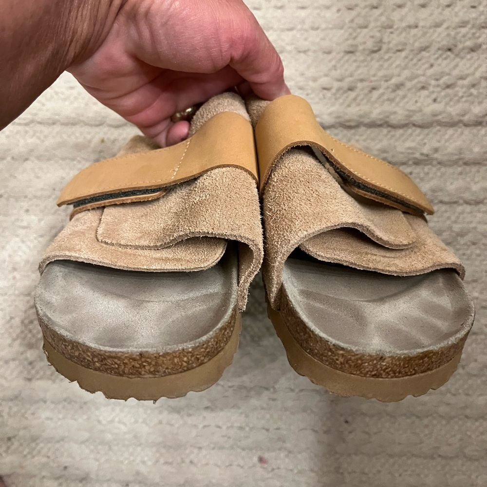 Shoes - Picture 4 of 5